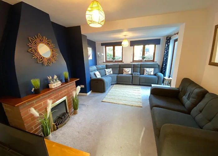 Carlton Cottage Country Retreat - Perfect For Ipswich - Aldeburgh - Southwold - Thorpeness - Sizewell B - Sizewell C - Sleeps 13