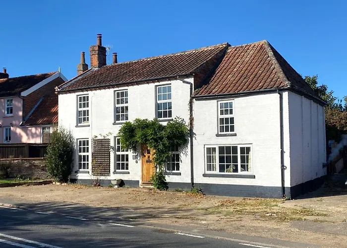 Carlton Cottage Country Retreat - Perfect For Ipswich - Aldeburgh - Southwold - Thorpeness - Sizewell B - Sizewell C - Sleeps 13