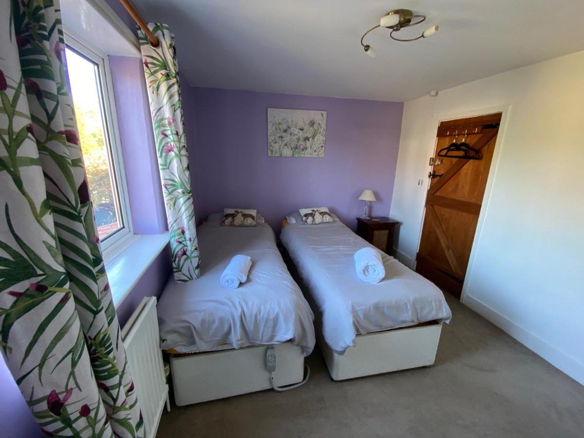 Carlton Cottage: Spacious Country Retreat Near Ipswich Coast Holiday home