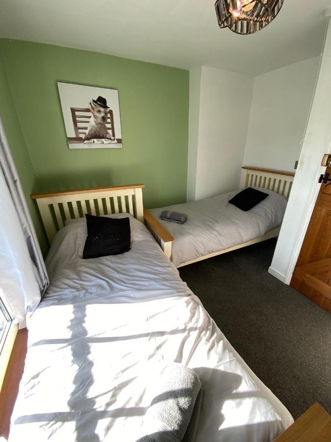 Carlton Cottage: Spacious Country Retreat Near Ipswich Coast Holiday home *