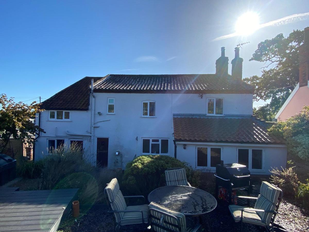 Carlton Cottage: Spacious Country Retreat Near Ipswich Coast Holiday home Little Glemham